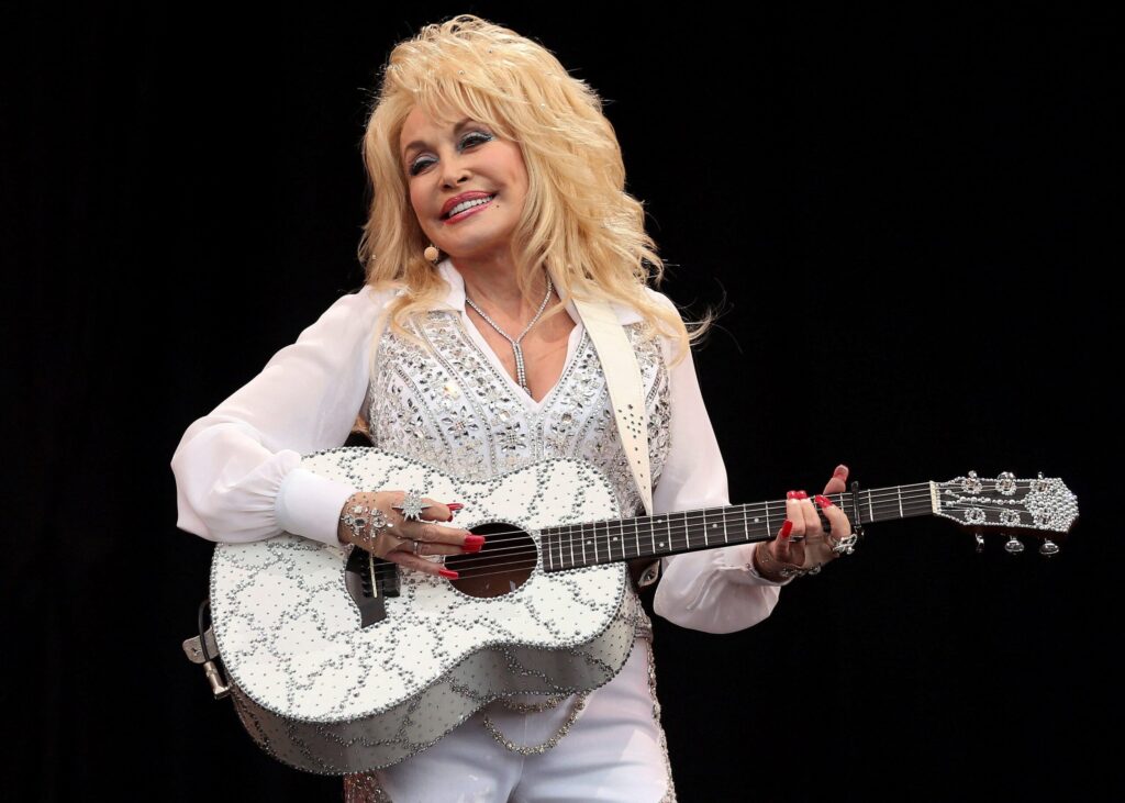 20260826T1740-DOLLY-PARTON-KNOXVILLE-TRIBUTE-1825235-scaled.jpg