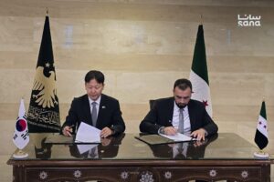 Director-of-the-International-Cooperation-Department-at-the-Foreign-Ministry-Qutaiba-Qadish-and-Amba.jpeg