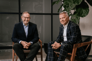 Roger-Sharp-and-John-Guscic-at-the-2023-Webjet-Limited-AGM-in-Melbourne.png