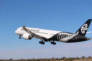 Air-New-Zealand-Dreamliner-departing-Alice-Springs-credit-Asia-Pacific-Aircraft-Storage-scaled-1.jpg