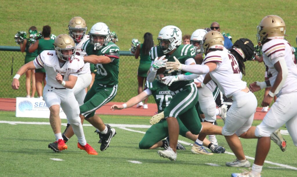 Auks-Vikings-FB26-8.jpg