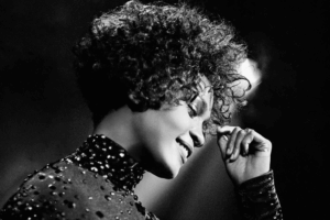 Cropped_Resized_whitney-acelebrationofwhitneyhouston-1024x683.png
