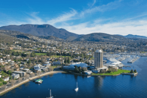 Resized_2_Mt-Wellington-view-Hobart-1024x683.png