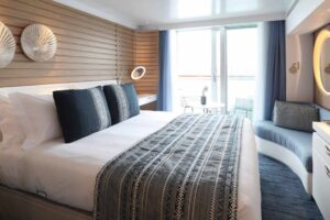 a-ship-le-laperouse-8X8A0949-Laperouse-Cabine-Prestige-Juin2018-web-16-9-2.jpg