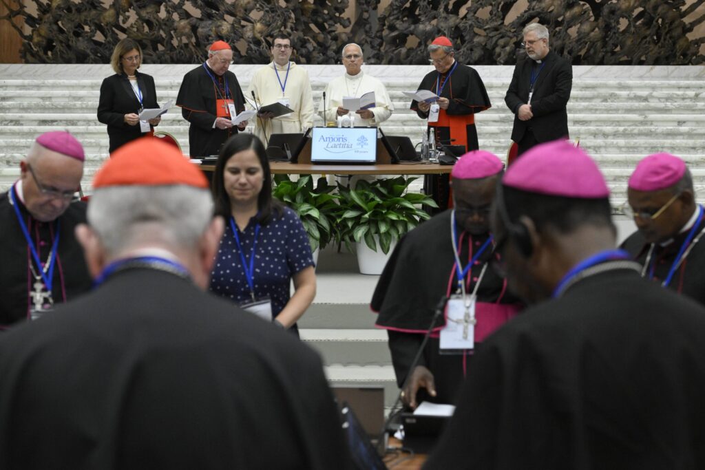 20261007T1509-BISHOPS-FAMILY-MEETING-BEGINS-1827913-scaled.jpg