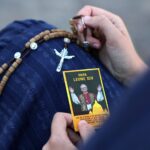 kabarsula  Vatican says Pope Leo XIV walking in his hospital room, recovering as expected after lung cancer surgery bandar SLOT INDONESIA