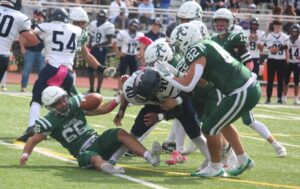 Auks-Quakers-FB26-6.jpg