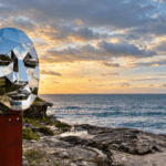 kabarsula  Mirrored colossus lands on Bondi clifftops ahead of Sculpture by the Sea bandar SLOT INDONESIA