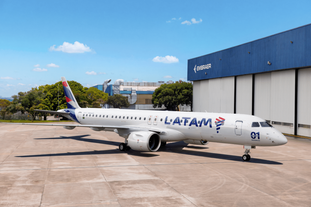 Cropped_Resized_E195-E2_LATAM_Ground_05-1024x683.png
