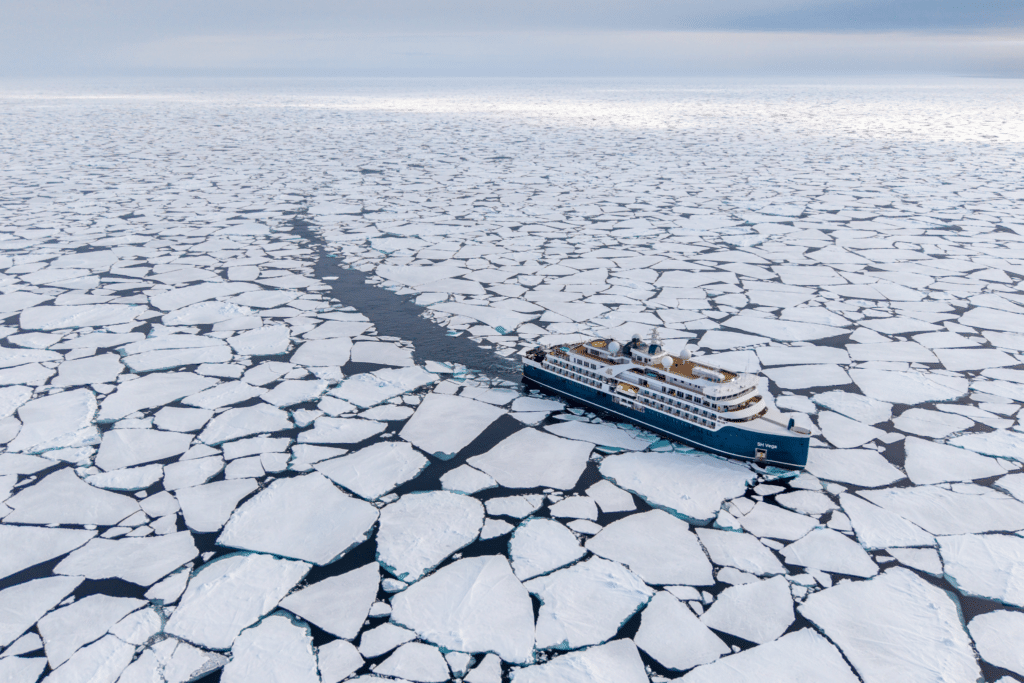 Cropped_Resized_Navigathion-in-pack-ice_DJI_20250611021323_0066_D-1024x683.png