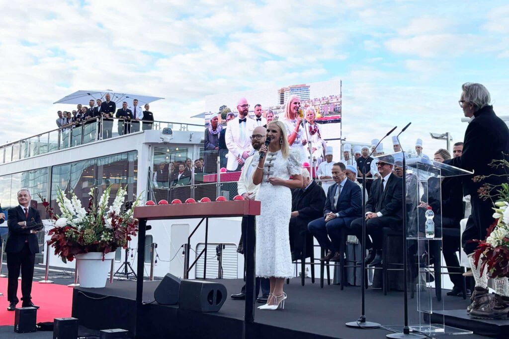 Dani-Galloway-at-the-Viking-naming-ceremony.jpg