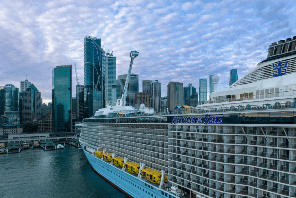 Resized_Anthem-of-the-Seas-in-Sydney-Harbour-1024x683.png