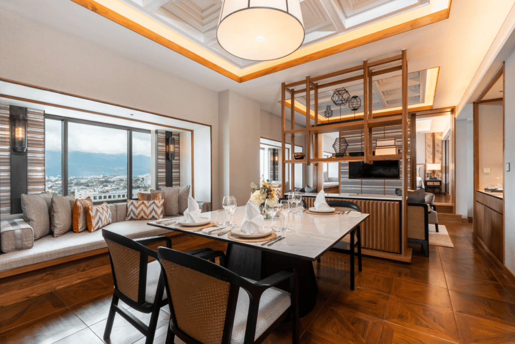 Resized_Melia-Chiang-Mai_The-Level-Presidential-Suite_4-1024x683.png